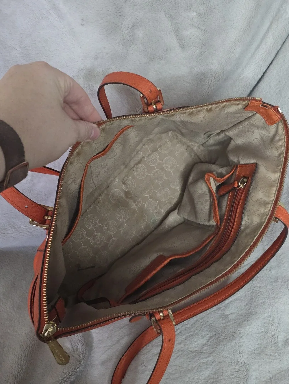 Michael Kors Orange Saffiano Tote with Matching Wristlet - Picture 5 of 5